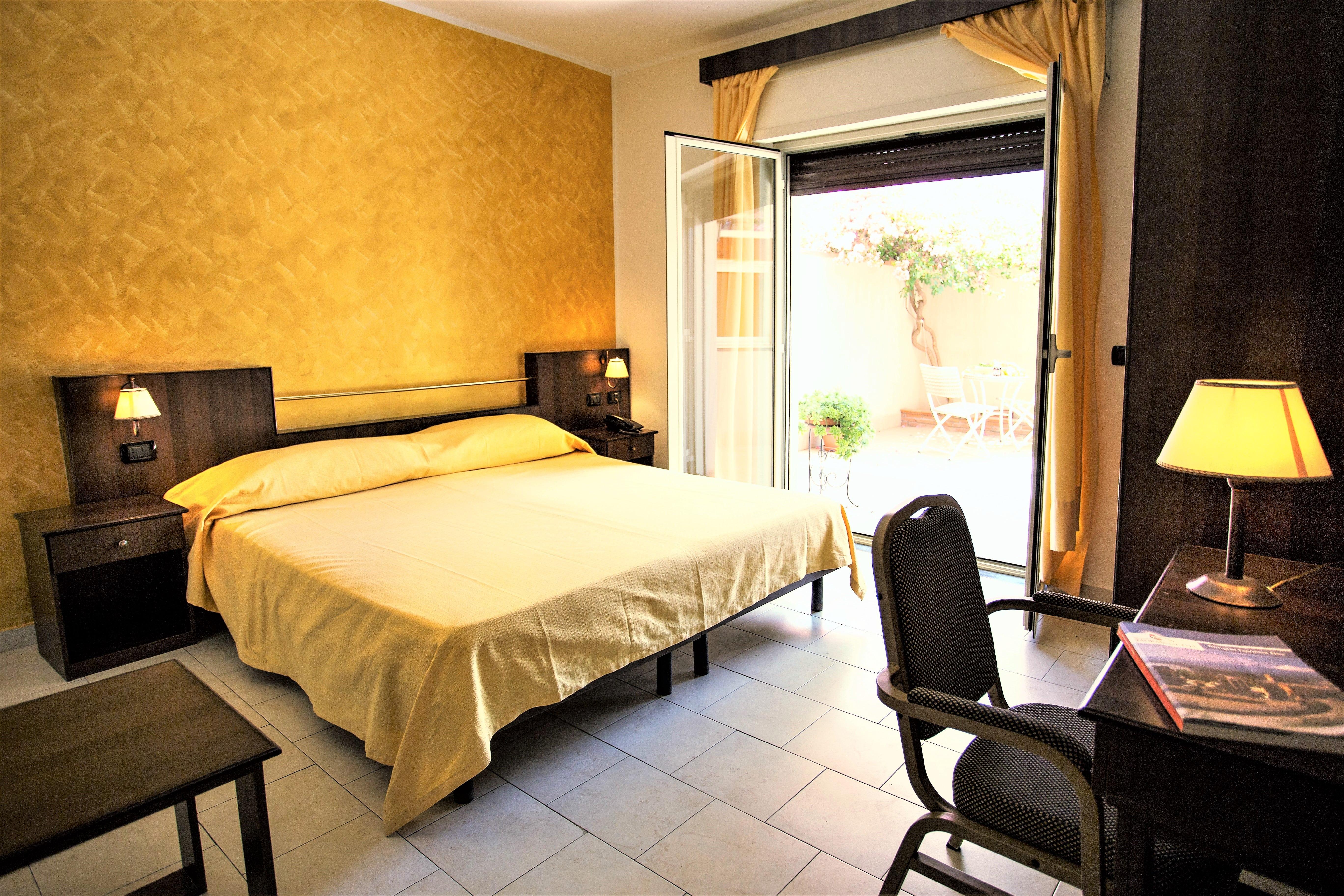 Hotel Marabel Sant'Alessio Siculo Exterior foto