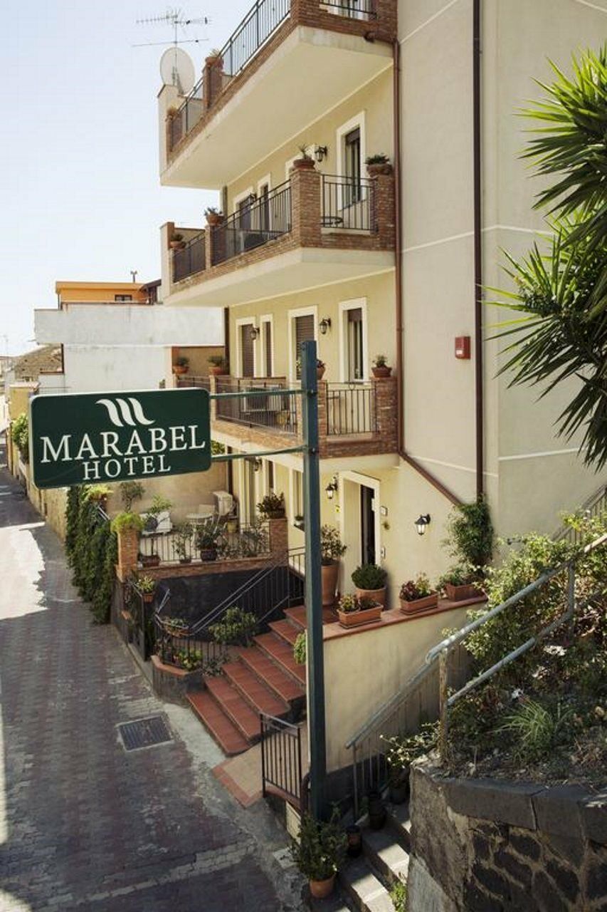 Hotel Marabel Sant'Alessio Siculo Exterior foto