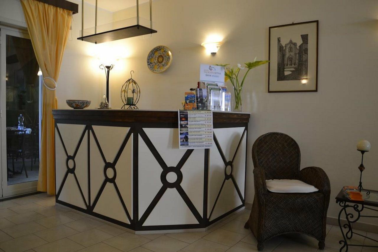 Hotel Marabel Sant'Alessio Siculo Exterior foto